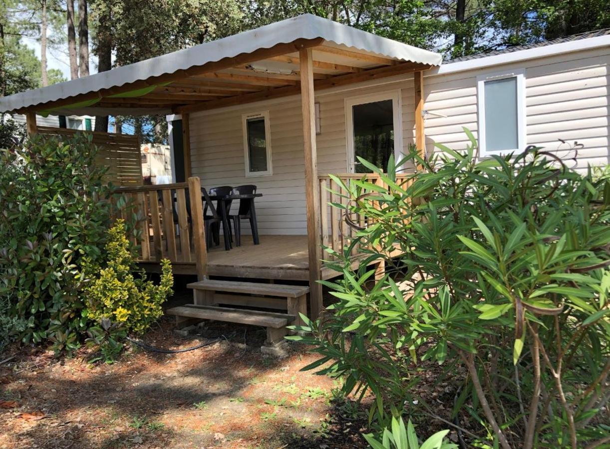 Camping La Simioune En Provence Bollène Eksteriør billede