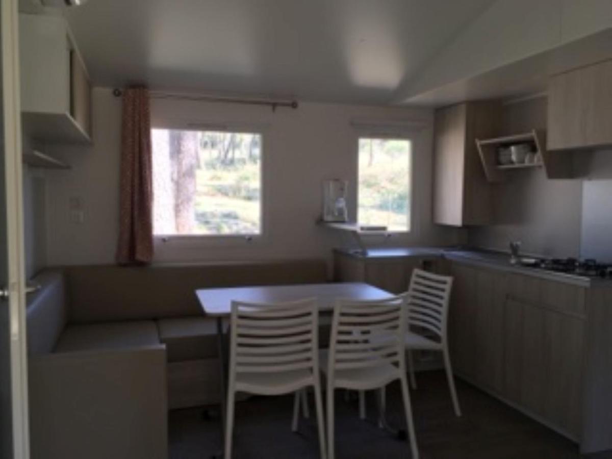 Camping La Simioune En Provence Bollène Eksteriør billede