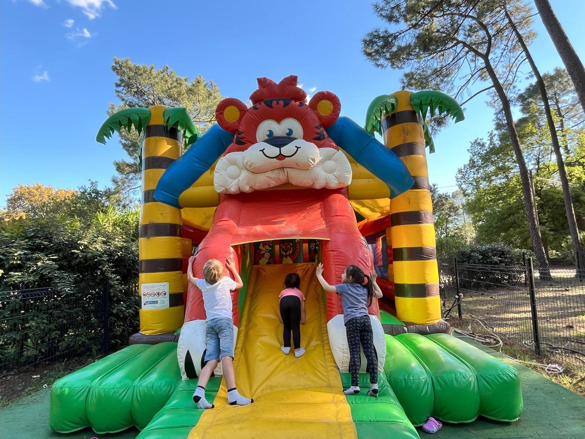 Camping La Simioune En Provence Bollène Eksteriør billede