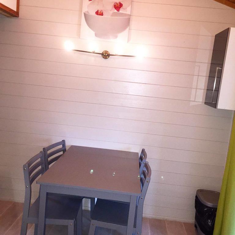 Camping La Simioune En Provence Bollène Eksteriør billede