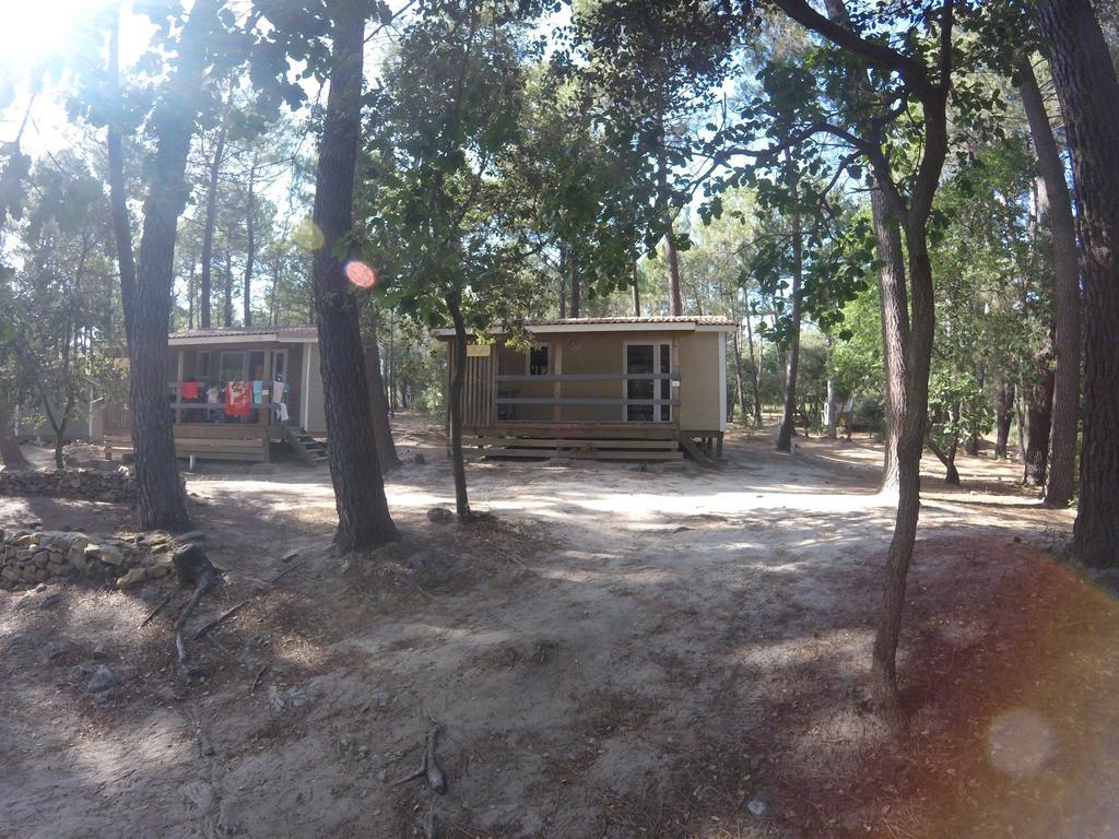 Camping La Simioune En Provence Bollène Eksteriør billede
