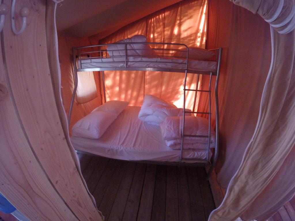 Camping La Simioune En Provence Bollène Eksteriør billede